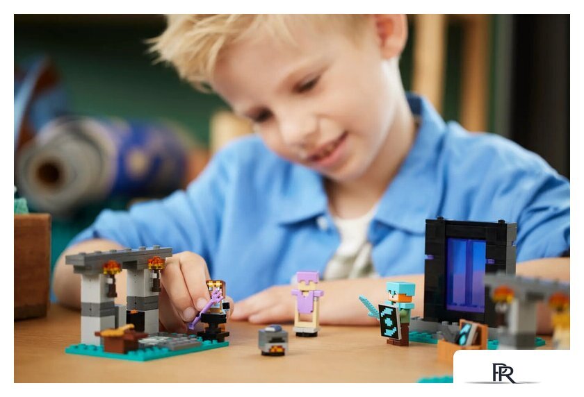 Конструктор LEGO Minecraft 21252 Оружейная комната - Изображение №10 — Интернет-магазин ПроЗаказ