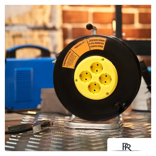 Удлинитель на катушке PROconnect Professional 11-7615 - Изображение №3 — Интернет-магазин ПроЗаказ