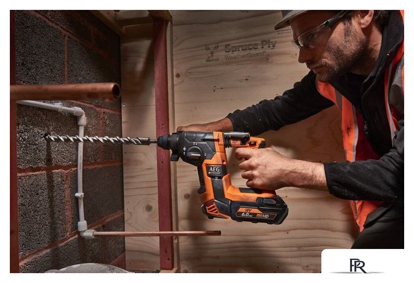 Перфоратор AEG Powertools BBH 18BL LI-502C 4935464753 (с 2-мя АКБ, кейс) - Изображение №4 — Интернет-магазин ПроЗаказ