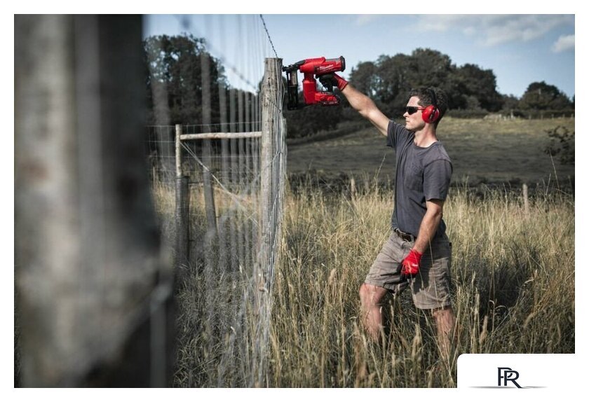 Степлер Milwaukee M18 FUEL M18FFUS-302C 4933479832 (с 2-мя АКБ 3 Ач, кейс) - Изображение №12 — Интернет-магазин ПроЗаказ