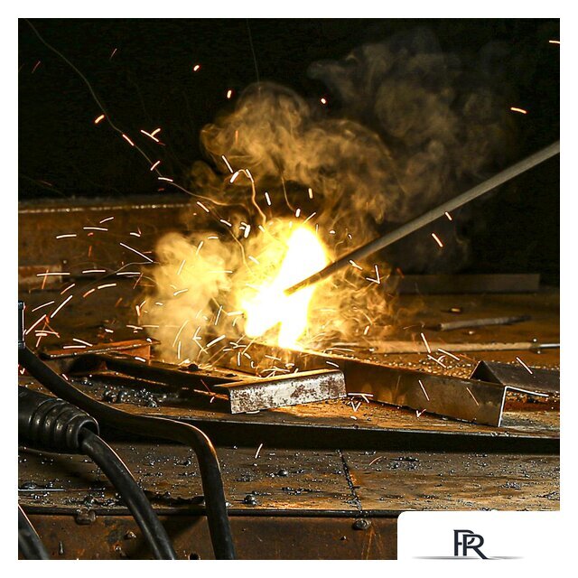 Сварочный инвертор Deko DKWM200A LCD Advanced 051-4683 (с набором для сварки) - Изображение №4 — Интернет-магазин ПроЗаказ