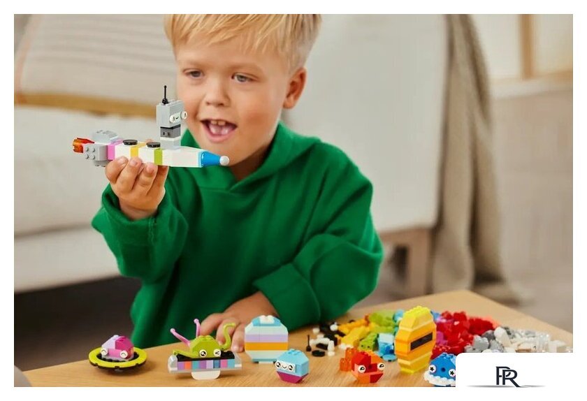 Конструктор LEGO Classic 11037 Креативные космические планеты - Изображение №11 — Интернет-магазин ПроЗаказ