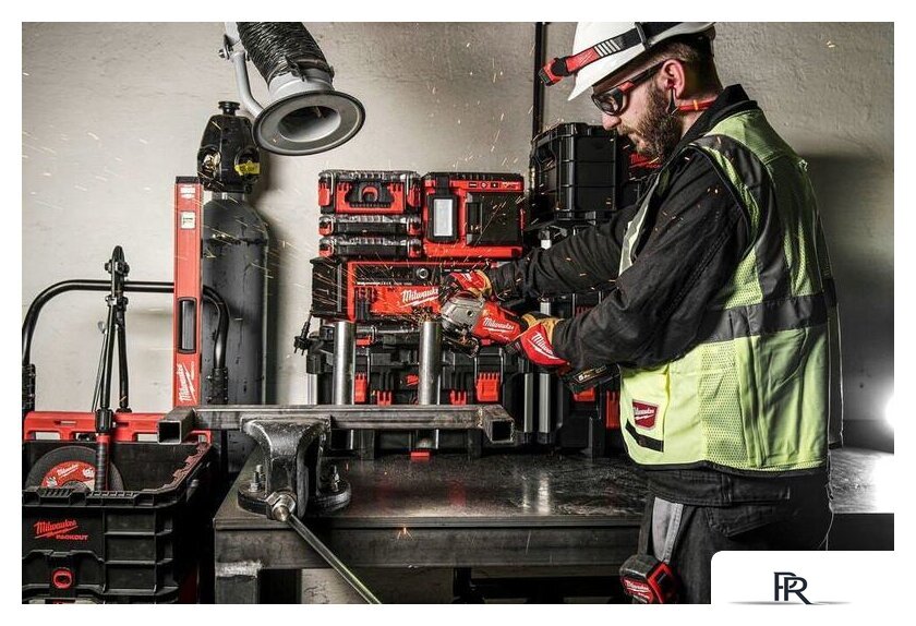 Угловая шлифмашина Milwaukee M18 FSAG125XB-502X Fuel 4933478430 (с 2-мя АКБ) - Изображение №8 — Интернет-магазин ПроЗаказ