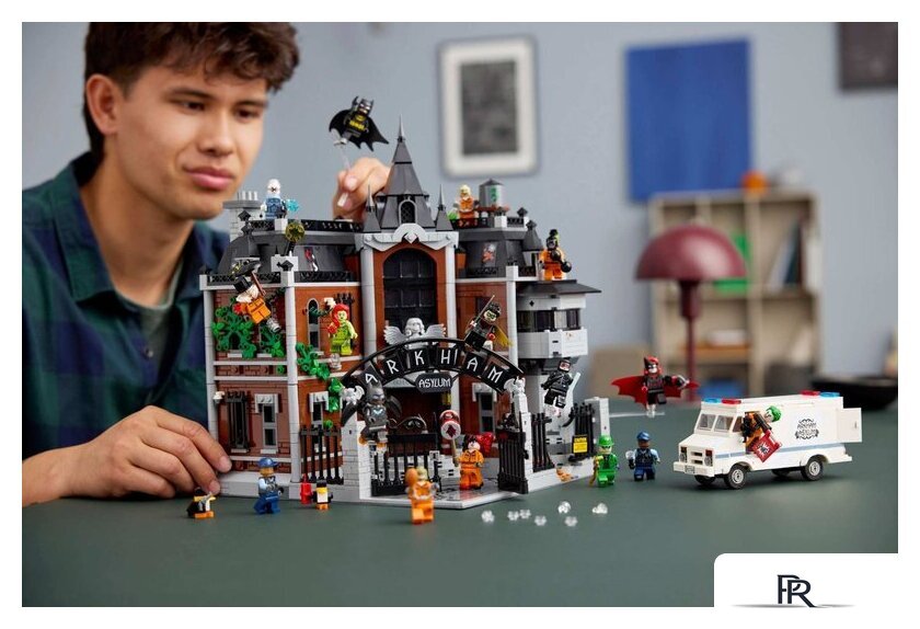 Конструктор LEGO DC Batman 76300 Лечебница Аркхем - Изображение №10 — Интернет-магазин ПроЗаказ