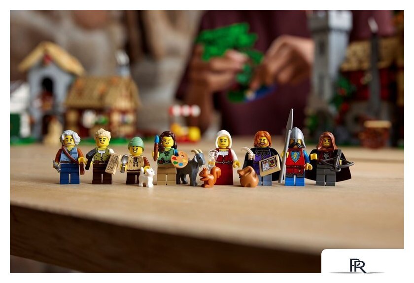 Конструктор LEGO Icons 10332 Средневековая городская площадь - Изображение №16 — Интернет-магазин ПроЗаказ