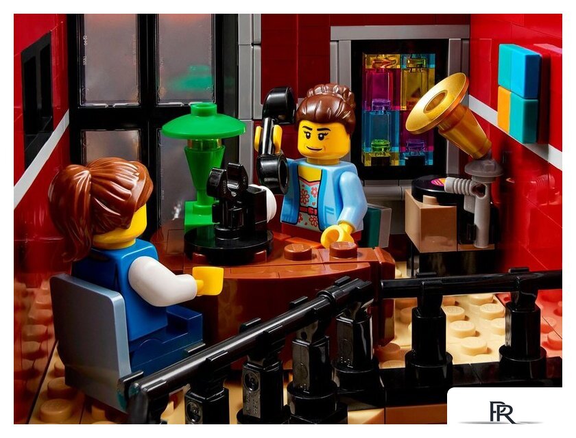 Конструктор LEGO Creator Expert 10312 Джаз-клуб - Изображение №11 — Интернет-магазин ПроЗаказ