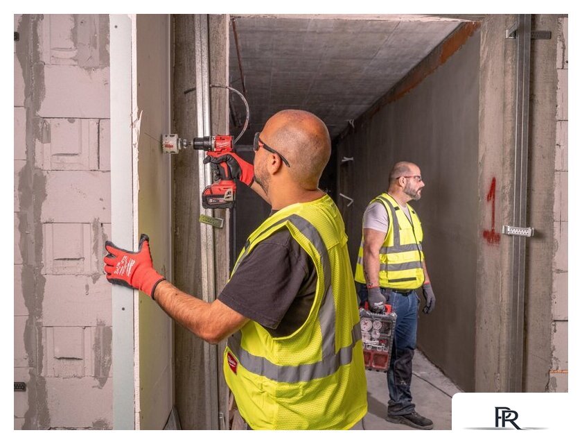 Ударная дрель-шуруповерт Milwaukee M18 BLPDRC-402C 4933492824 (с 2-мя АКБ 4 Ач, кейс) - Изображение №9 — Интернет-магазин ПроЗаказ