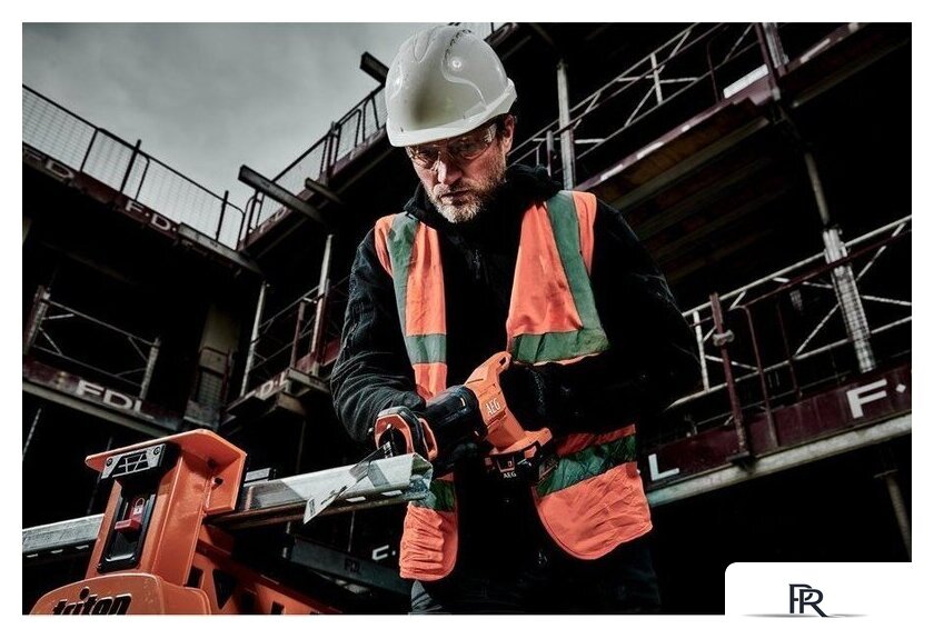 Сабельная пила AEG Powertools BUS 18C2-0 4935478942 (без АКБ) - Изображение №5 — Интернет-магазин ПроЗаказ