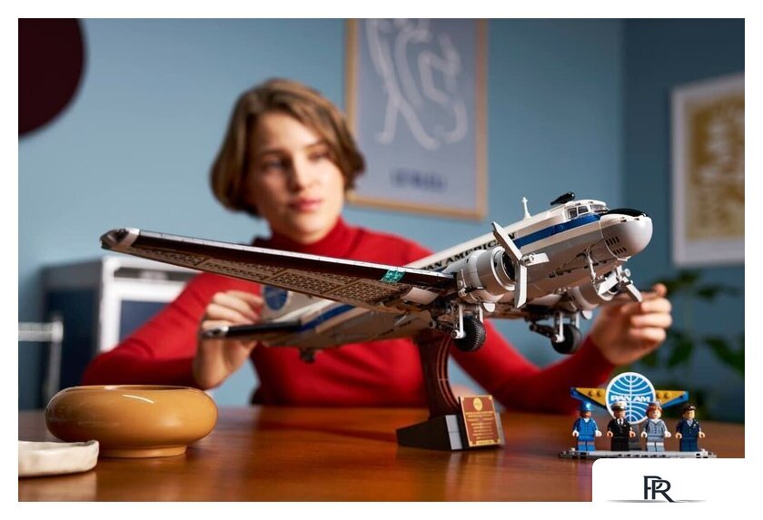Конструктор LEGO Icons 11378 Douglas DC-3 PAN AM Airliner - Изображение №8 — Интернет-магазин ПроЗаказ
