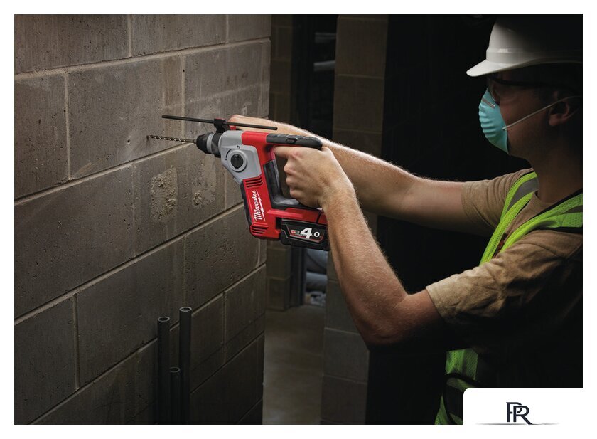 Перфоратор Milwaukee M18 BH-402C 4933443330 (с 2-мя АКБ, кейс) - Изображение №3 — Интернет-магазин ПроЗаказ