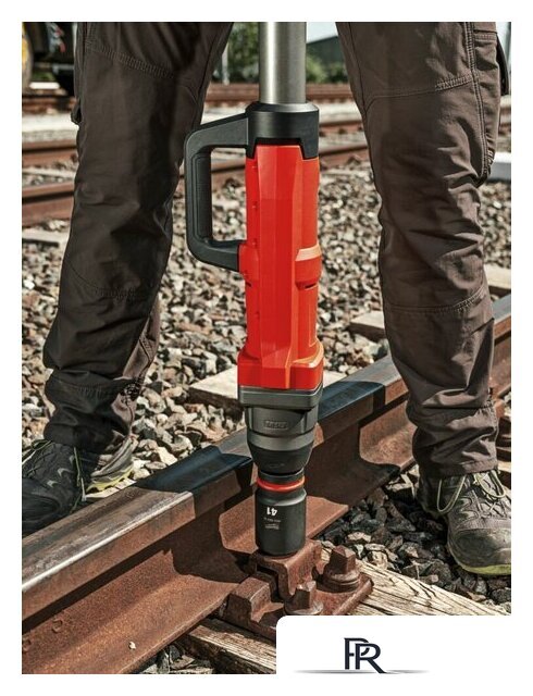 Гайковерт Milwaukee M18 FUEL M18FHIWF1R-122C 4933493141 (с 2-мя АКБ, кейс) - Изображение №7 — Интернет-магазин ПроЗаказ