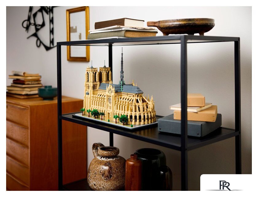 Конструктор LEGO Architecture 21061 Собор Парижской Богоматери - Изображение №16 — Интернет-магазин ПроЗаказ