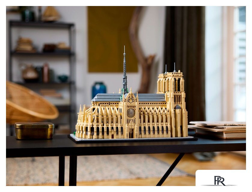 Конструктор LEGO Architecture 21061 Собор Парижской Богоматери - Изображение №17 — Интернет-магазин ПроЗаказ