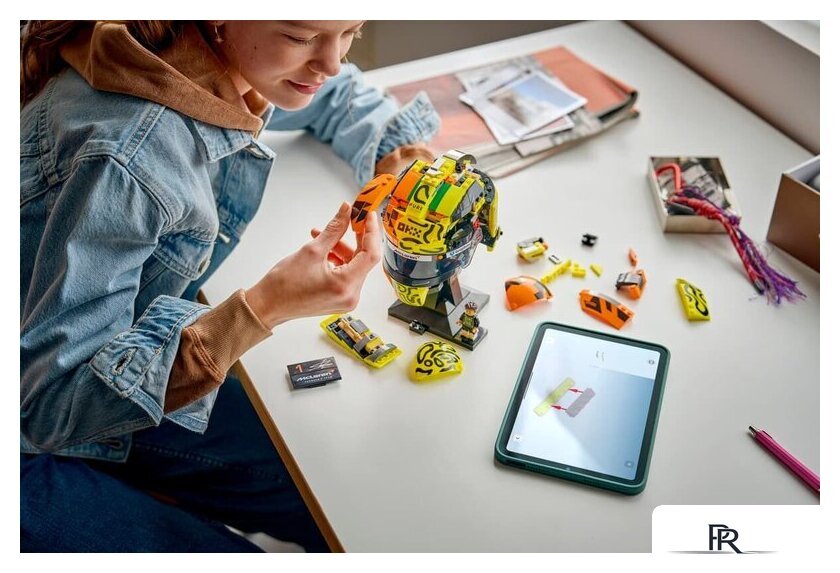 Конструктор LEGO Editions 43023 Шлем McLaren Mastercard F1 Team Lando Norris Helmet - Изображение №8 — Интернет-магазин ПроЗаказ