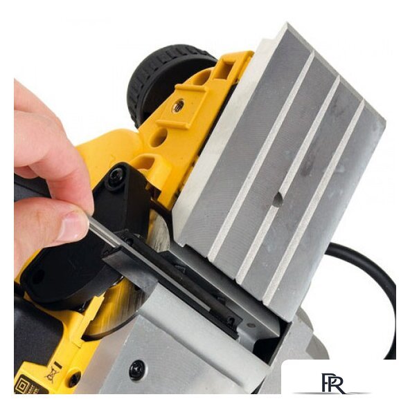 Рубанок DeWalt D26500K - Изображение №4 — Интернет-магазин ПроЗаказ