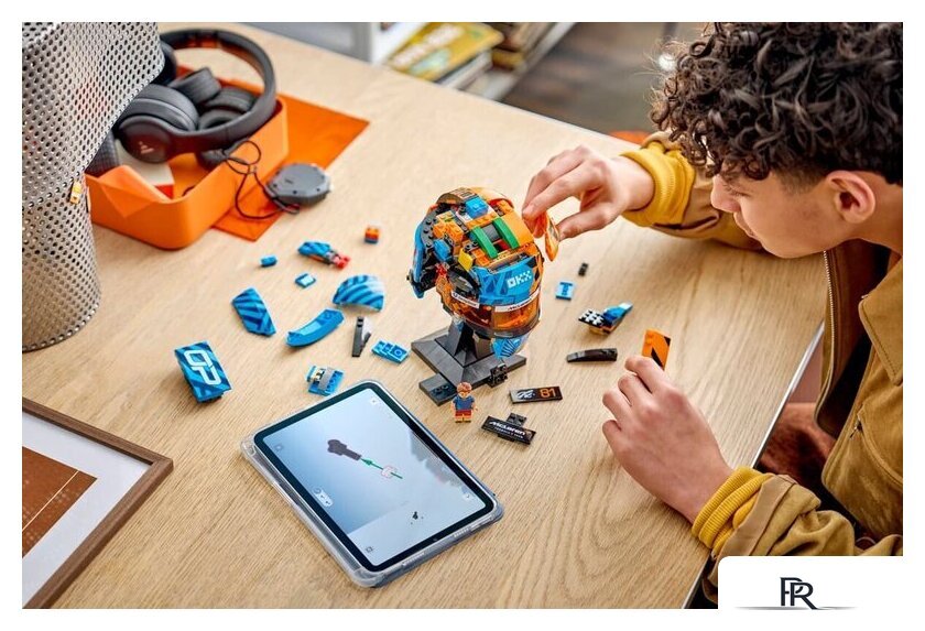 Конструктор LEGO Editions 43017 Шлем McLaren Mastercard F1 Team Oscar Piastri Helmet - Изображение №8 — Интернет-магазин ПроЗаказ