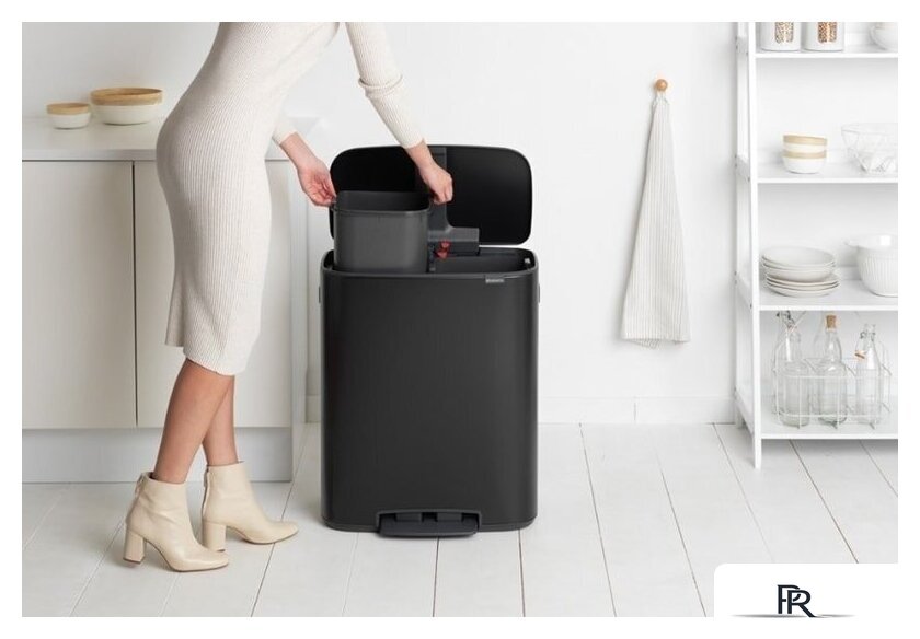 Система сортировки мусора Brabantia Bo Pedal Bin 2 x 30 л (черный матовый) - Изображение №7 — Интернет-магазин ПроЗаказ