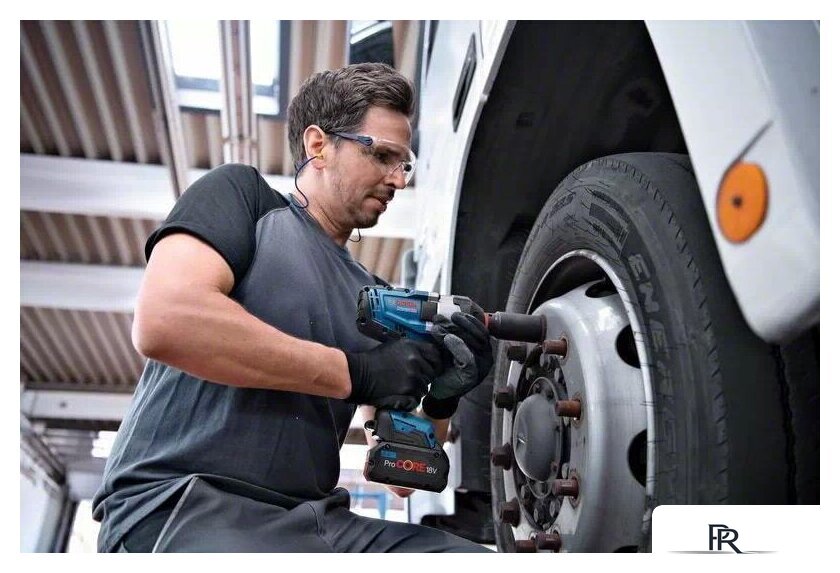 Гайковерт Bosch GDS 18V-1050 H Professional 06019J8502 (с 2-мя АКБ 8 Ah, кейс) - Изображение №4 — Интернет-магазин ПроЗаказ