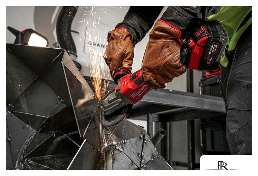 Угловая шлифмашина Milwaukee M18 Fuel FSAGF125XB-0X 4933478438 (без АКБ, кейс) - Изображение №7 — Интернет-магазин ПроЗаказ