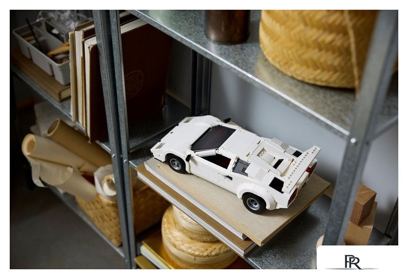 Конструктор LEGO Icons 10337 Lamborghini Countach 5000 Quattrovalvole - Изображение №11 — Интернет-магазин ПроЗаказ