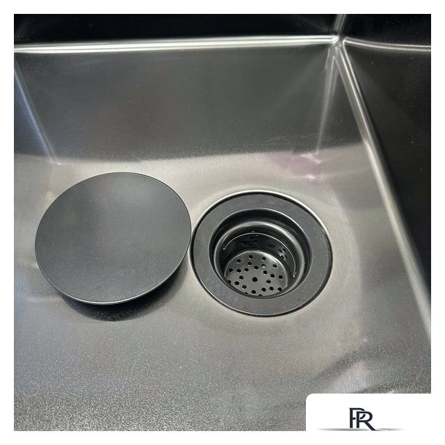 Кухонная мойка Roxen Simple 560220-70B PVD графит (с коландером и дозатором) - Изображение №9 — Интернет-магазин ПроЗаказ