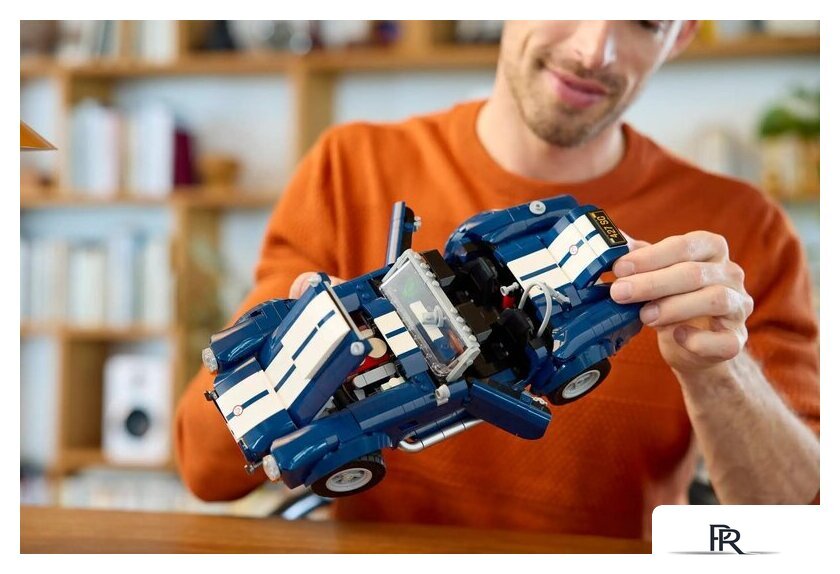 Конструктор LEGO Icons 10357 Shelby Cobra 427 S/C - Изображение №11 — Интернет-магазин ПроЗаказ