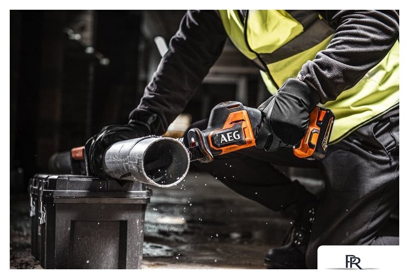 Сабельная пила AEG Powertools BUS18SBL-0 4935479662 (без АКБ) - Изображение №4 — Интернет-магазин ПроЗаказ