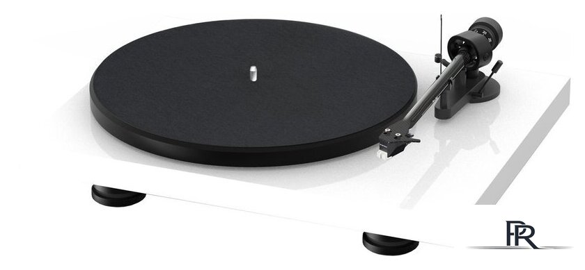 Виниловый проигрыватель Pro-Ject Debut Carbon EVO (белый глянец) - Изображение №1 — Интернет-магазин ПроЗаказ