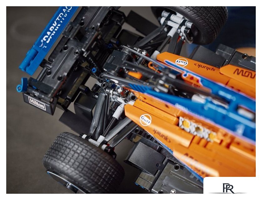 Конструктор LEGO Technic 42141 Гоночный автомобиль McLaren Formula 1 - Изображение №6 — Интернет-магазин ПроЗаказ