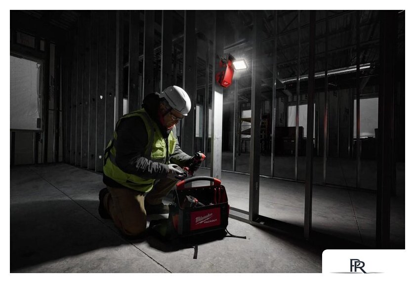 Фонарь Milwaukee M18 PAL2-0 4933493547 (без АКБ) - Изображение №14 — Интернет-магазин ПроЗаказ