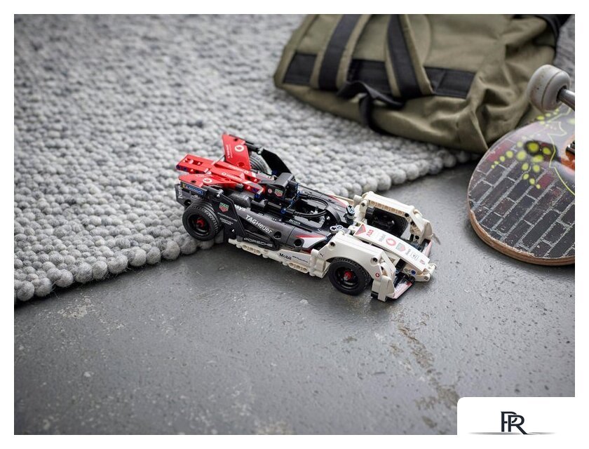 Конструктор LEGO Technic 42137 Formula E Porsche 99X Electric - Изображение №20 — Интернет-магазин ПроЗаказ