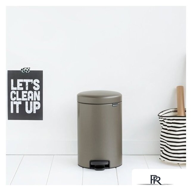 Мусорное ведро Brabantia Pedal Bin NewIcon 12 л (платиновый) - Изображение №4 — Интернет-магазин ПроЗаказ