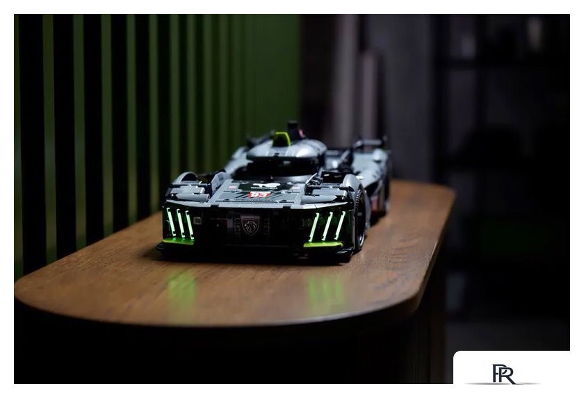 Конструктор LEGO Technic 42156 PEUGEOT 9X8 24H Le Mans Hybrid Hypercar - Изображение №3 — Интернет-магазин ПроЗаказ
