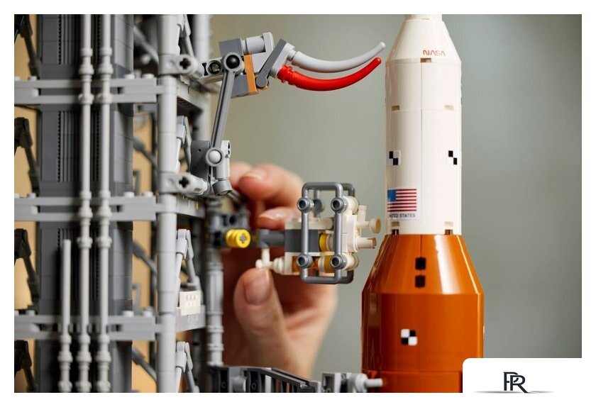 Конструктор LEGO Icons 10341 Космическая пусковая система NASA Artemis - Изображение №14 — Интернет-магазин ПроЗаказ