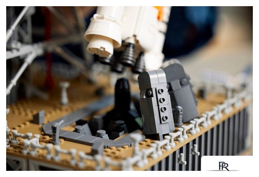 Конструктор LEGO Icons 10341 Космическая пусковая система NASA Artemis - Изображение №13 — Интернет-магазин ПроЗаказ