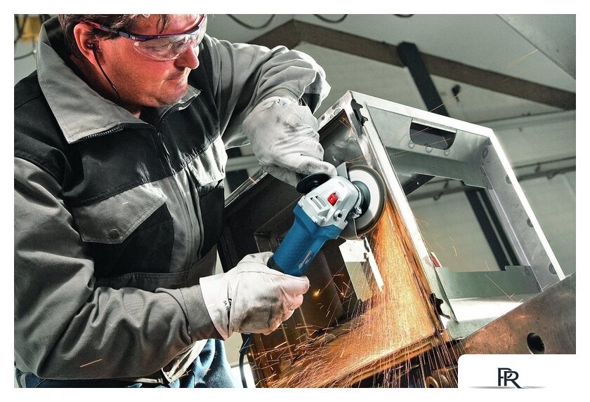 Угловая шлифмашина Bosch GWS 7-125 Professional [0601388108] - Изображение №3 — Интернет-магазин ПроЗаказ