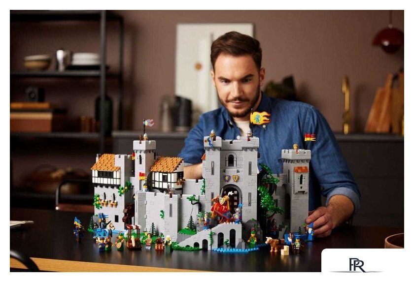 Конструктор LEGO Icons 10305 Замок Львиных рыцарей - Изображение №3 — Интернет-магазин ПроЗаказ