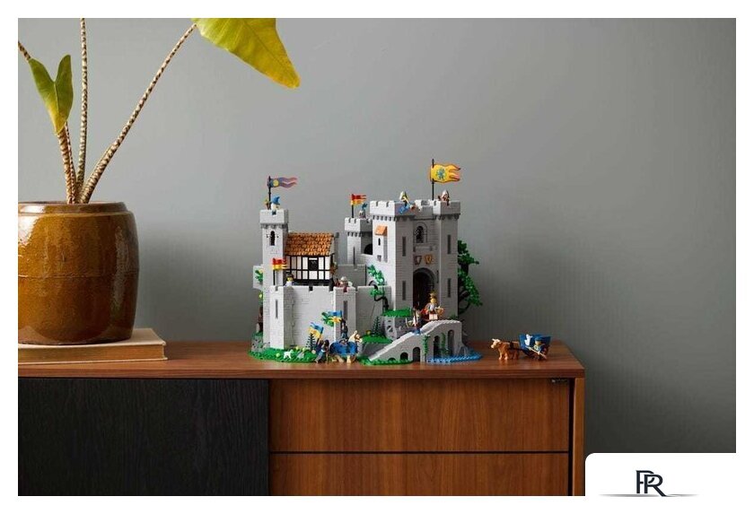 Конструктор LEGO Icons 10305 Замок Львиных рыцарей - Изображение №5 — Интернет-магазин ПроЗаказ