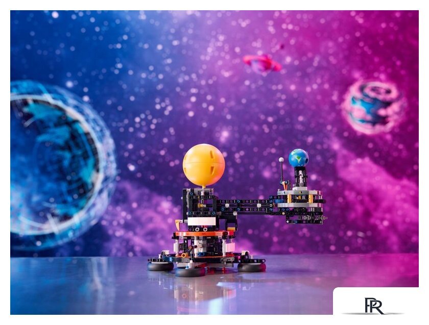 Конструктор LEGO Technic 42179 Планета Земля и Луна на орбите - Изображение №10 — Интернет-магазин ПроЗаказ