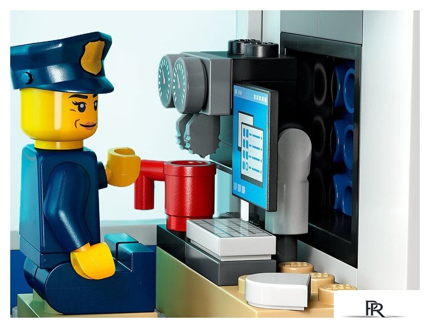 Конструктор LEGO City 60372 Полицейская тренировочная академия - Изображение №10 — Интернет-магазин ПроЗаказ