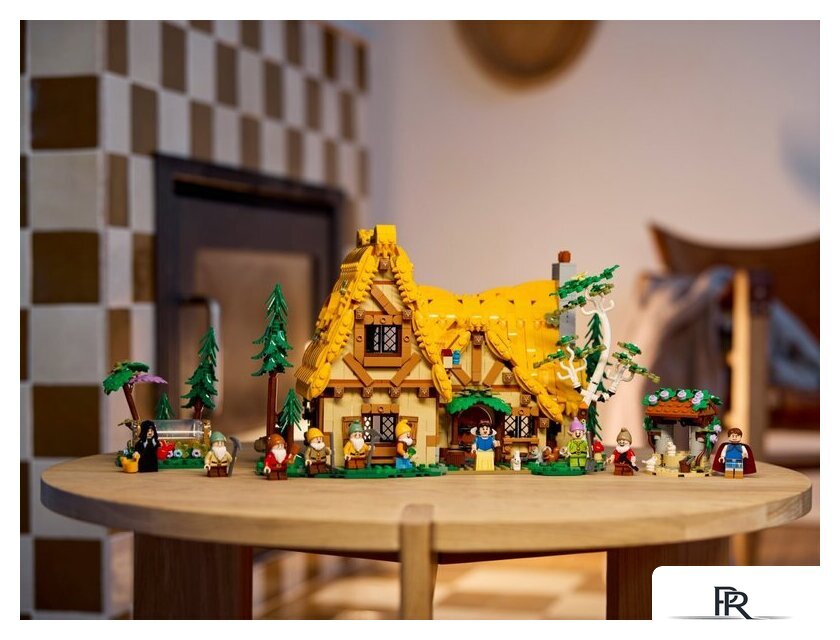 Конструктор LEGO Disney 43242 Домик Белоснежки и семи гномов - Изображение №12 — Интернет-магазин ПроЗаказ
