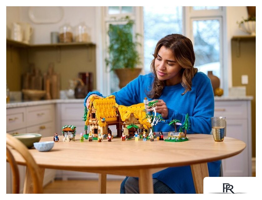 Конструктор LEGO Disney 43242 Домик Белоснежки и семи гномов - Изображение №11 — Интернет-магазин ПроЗаказ