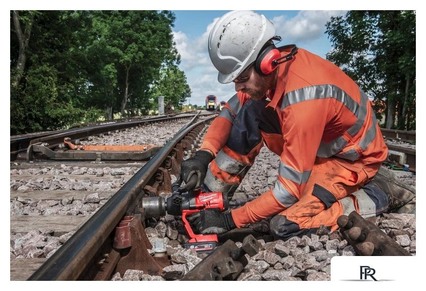 Гайковерт Milwaukee M18 ONEFHIWF1-802X 4933499254 (с 2-мя АКБ, кейс) - Изображение №7 — Интернет-магазин ПроЗаказ