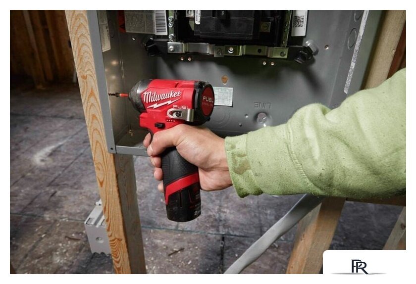 Винтоверт Milwaukee M12 FUEL M12FID2-202X 4933479877 (с 2-мя АКБ, кейс) - Изображение №7 — Интернет-магазин ПроЗаказ