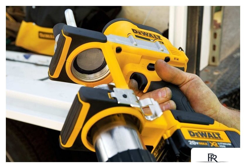 Шприц для смазки DeWalt DCGG571M1 (с 1-им АКБ, кейс) - Изображение №15 — Интернет-магазин ПроЗаказ