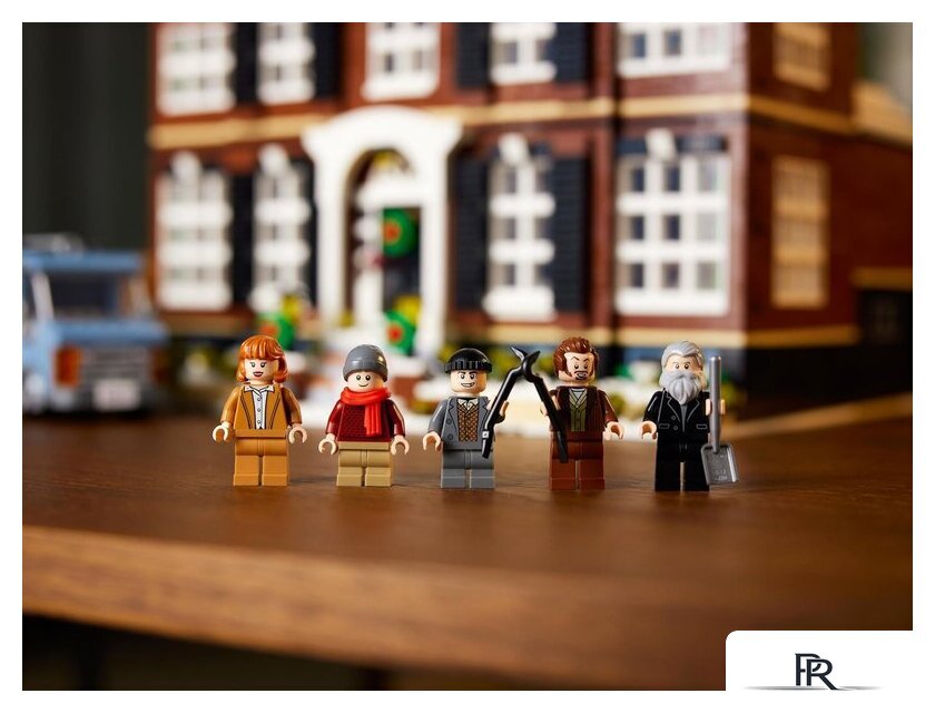 Конструктор LEGO Ideas 21330 Один дома - Изображение №43 — Интернет-магазин ПроЗаказ