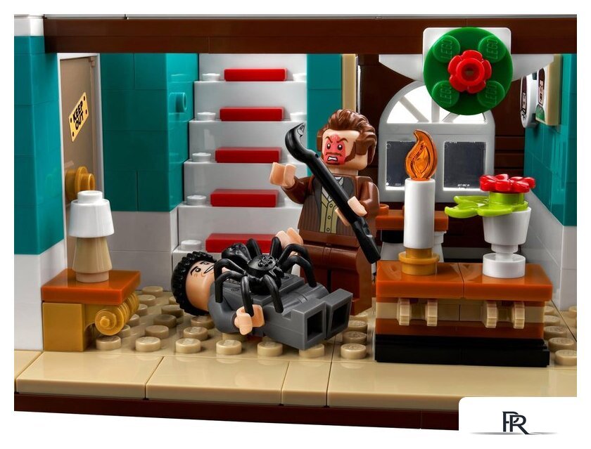 Конструктор LEGO Ideas 21330 Один дома - Изображение №32 — Интернет-магазин ПроЗаказ