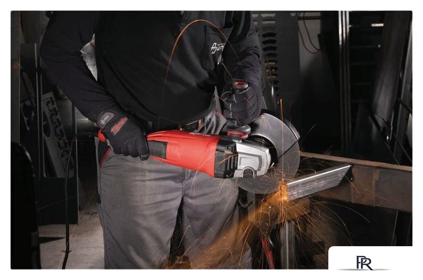 Угловая шлифмашина Milwaukee AGVK24-230EK 4933451413 - Изображение №4 — Интернет-магазин ПроЗаказ