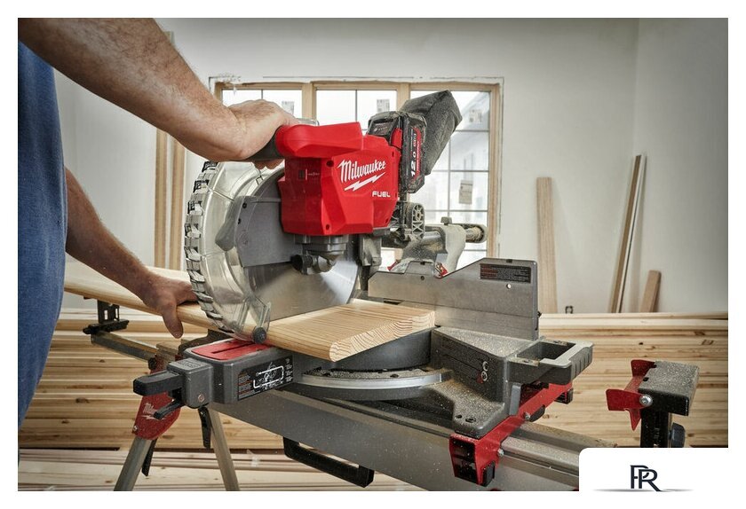 Торцовочная пила Milwaukee M18 FUEL M18FMS305-0 4933471205 (без АКБ) - Изображение №8 — Интернет-магазин ПроЗаказ