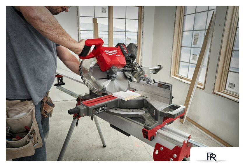 Торцовочная пила Milwaukee M18 FUEL M18FMS305-0 4933471205 (без АКБ) - Изображение №6 — Интернет-магазин ПроЗаказ